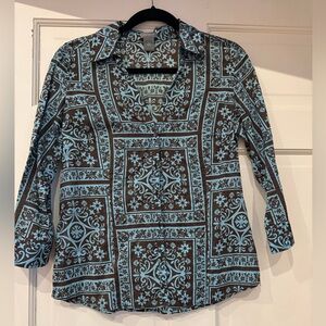 Ann Taylor V-Neck Button Down Blouse With Classic Collar